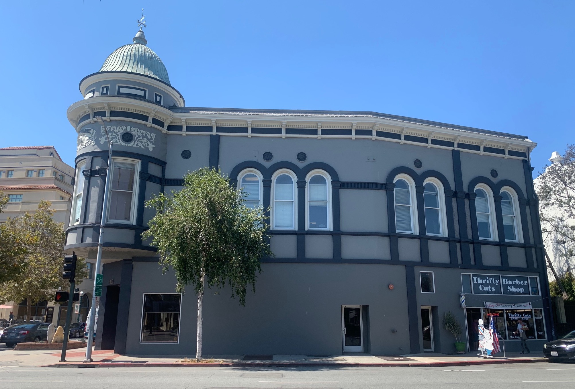 The Leonard Building 805 Front St